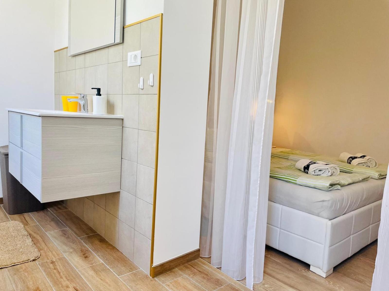 Boutique Apartment With Private Pool For Your Exclusive Use Novigrad Istria Dış mekan fotoğraf